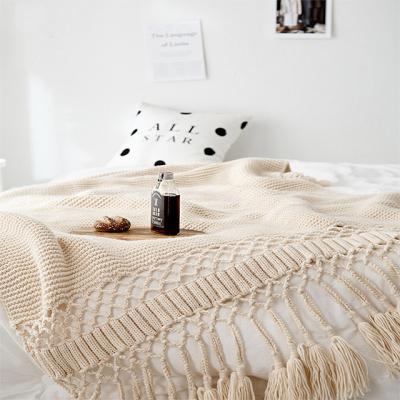 China Bulky Washable American Style Handcrafted Blankets Knit Blanket Merino Wool Weave Tassel Handcrafted Blanket for sale