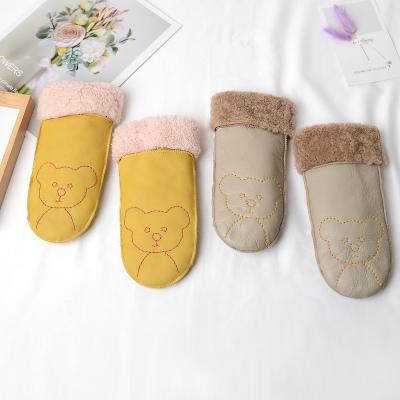 China Wholesale Animal Gray Fur Gloves Children Girl Winter Cute Hand Gloves For Kids Black for sale