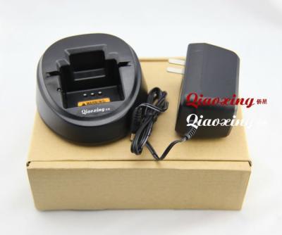 China TWO-WAY RADIO GP2000 GP2100 PMTN4092A PMTN4092 Charger For PMNN4063 PMNN4046 PMNN4017 Battery Charger for sale