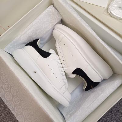 China Mc allexandermcqueen flat queen genuine leather man with women sneakers walking good quality shoes for sale