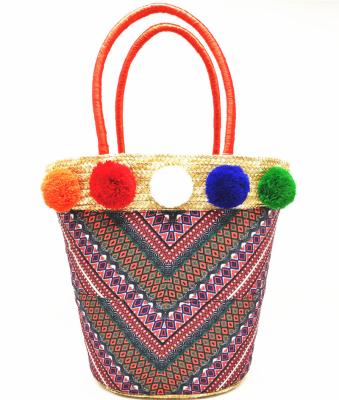 China 2020 New Bohemian Large Capacity Pompoms Style Wheat Straw Bohemian Hand - Woven Straw Tote Handbag for sale