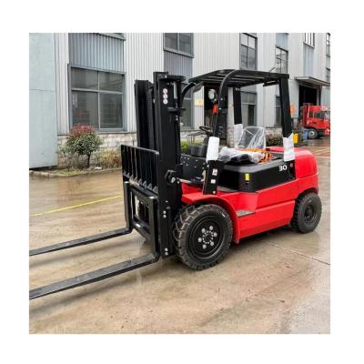 China 2 Tonnen Diesel-Forklift mit 4 freien Rädern für Container-Forklift mit Cab zu verkaufen