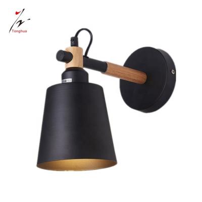 China Nordic Creative Black Industrial Aluminum Wood Wall Lamp Decorative LED Edison Filament Bulb Light E27 Hall Corridor Bedroom for sale