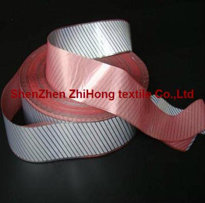 Китай Heat transfer printed  diagonal high bond reflective film продается