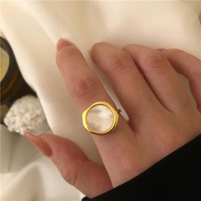 China Fashionable Shells Vintage Stainless Steel Natural Gold Plated 14K Accessories Rings for sale