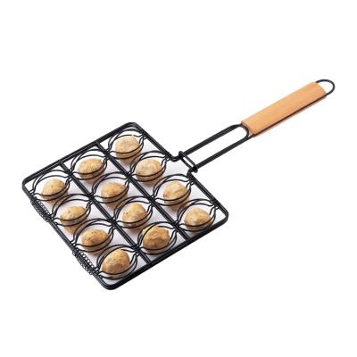 China Non Corrosion Resistance Stick Coating Meatball BBQ Grilling Basket With Beech Wood Handle for sale