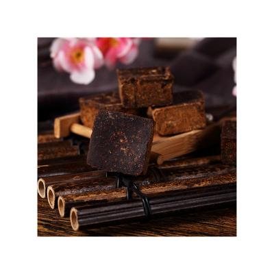 China Food Condiments Wholesale Variety Of Flavors From Black Traditional Square Red Sugar Cube for sale