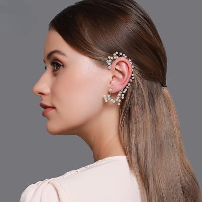 China The Other Timlee E123 Temperament Pearl Ear Hook Personality Geometry Alloy Clip Ear Cuff Imitation Wholesale for sale