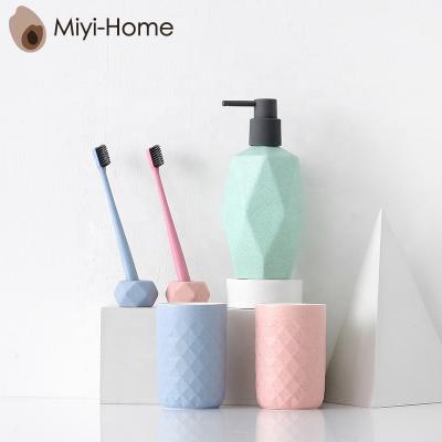 China Stocked 2020 New Design Elegant Modern Style Ceramic/Porcelain/China Bathroom Accessories Set for sale