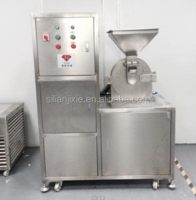 China Medicine Processing Hot Powder Crushing Machine , Grinding Machine / Cosmetics Powder Production Equipment for sale