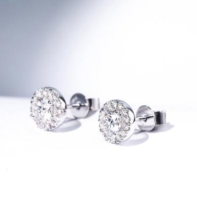 China FASHIONABLE Claw Jewelry S925 Sterling Silver Stud Earrings Moissanite Setting White Gold Plated Earrings for sale