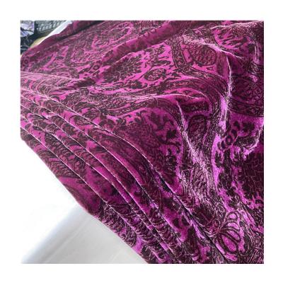 China Customized Design Shrink-Resistant New Product Printed Silk Velvet Fabric 140CM Use For Lady Garment for sale