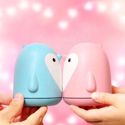 China Morden Top Selling Products Cute Portable Mini Penguin 220ml Aromatherapy Diffuser Personal Humidifier for sale