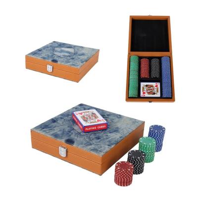 China Hot Selling Plastic Premium Clay Folding Storage Board Game Accessories Casino Entertainment Clay With Box Poker Chips for sale