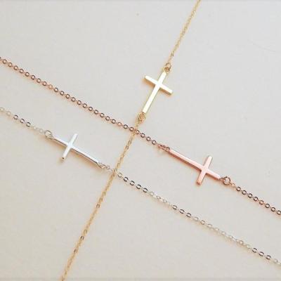 China FASHIONABLE Wholesale Tasty 18k Gold Plated 925 Sterling Silver Side Cross Necklace for sale