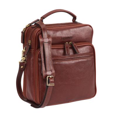 China Fashion Two Compartment Pockets U-Zipper Closure Design Men's Messenger Bag for sale