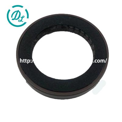 Cina 8-98238366-0 Parti del motore Brg Case Oil Seal 8982383660 Motor 6UZ1T in vendita