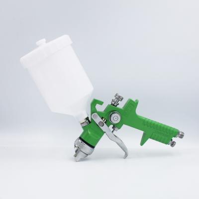 中国 600ml Plastic Pneumatic Paint Spray Gun Paint Sprayer 販売のため