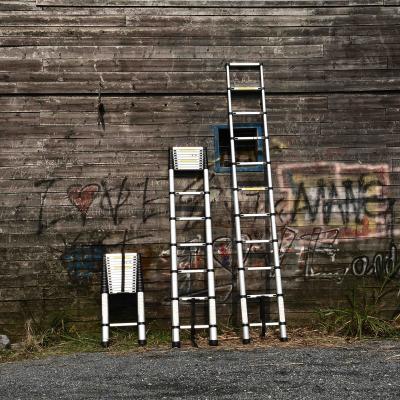 China Folding Ladders 2m 2.6m 3.2m Universal Retractable Attic Aluminum Telescopic Ladder 3.8m Multifunctional for sale