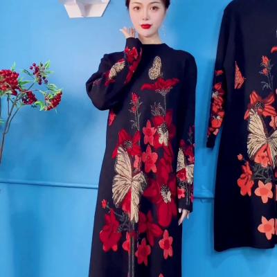 China Breathable middle-aged mothers in new autumn and winter sweater dress long-sleeved women in long-loose large size women for sale