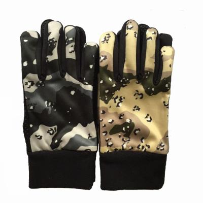 China Comfortable Plam High Quality Silicone Winter Dot Printing Non-slip Sport Windproof Glove for sale