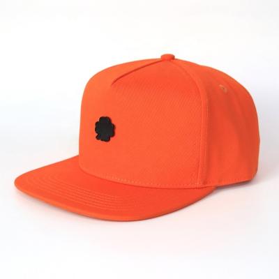 China Outdoor Gym Hat Plain Brim Hip Hop Snapback Hat Structured 5 Panel Orange Acrylic Fabric Logo Customized Metal Sunshade for sale