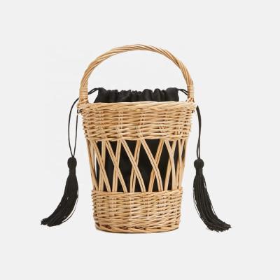 China Fashion 2020 summer fashion rattan beach ladies wicker women weave straw bag manufacturers for sale