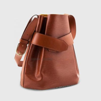 China Fashion Cacusal Crossbody Cowhide Genuine Leather Bucket Bag Iconic Chic Structured Leather Bucket Bag for sale