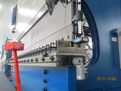 China 250 toneladas CNC freio de pressão hidráulica 4000mm Metal Bender para alumínio à venda