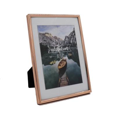 China Newest Home Decoration Metal Picture Frame Iron Photo Frame Mounted High Quality Gold Picture Frame For Home Decoration for sale