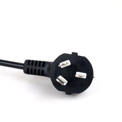 China Hot Sale C14 Home Appliance Swivel Mini Retractable Reel Power Cord for sale