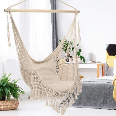 China Durable Super Comfortable Indoor Tassel Swing Chair With Wooden Stick Outdoor Leisure Cotton Rope Patio Swing for sale