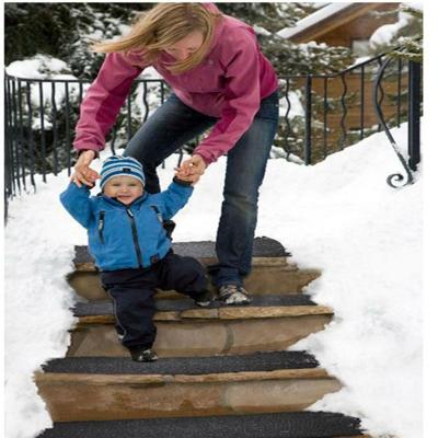 China Single Use or Connecting to Many Pieces Use Non-Slip Outdoor Walkway Heated Mat, PVC SEALED Snow Melt Mat, Waterproof Heated Mats for Winter Snow Removal for sale