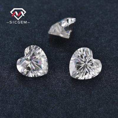 China Color Play or Fire Sizes 1CT-4CT Big Heart Cut SICGEM 7 Colorless Superb White Loose Gemstones Moissanite Colorless Clarity VVS for sale