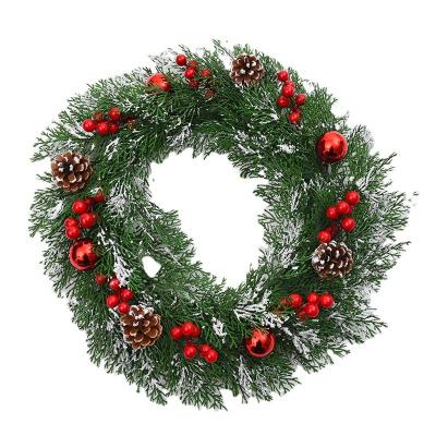 China Plastic the new outdoor indoor wreath with berries decoration holiday stage decoration Christmas wreath for sale