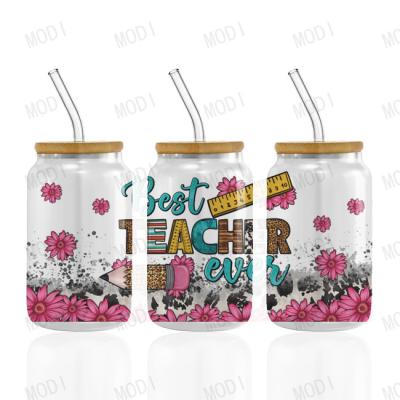 China 1000 Diseños Día de los Maestros por mayor Regalo personalizado Etiqueta de vida Cup impermeable envoltura transferencias UV Dtf pegatina para 16 oz en venta