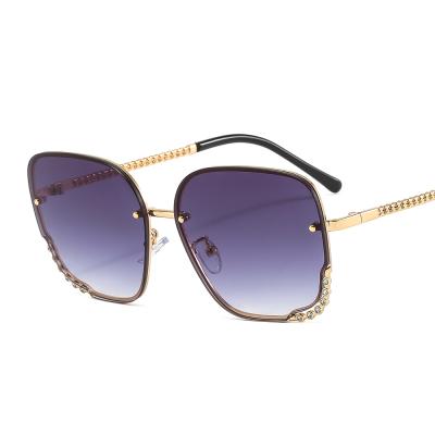 China New fashion sunglasses 2020 big glass frame united frameless sunglasses men and women letter glasses sunglasses shape sunglasses for sale