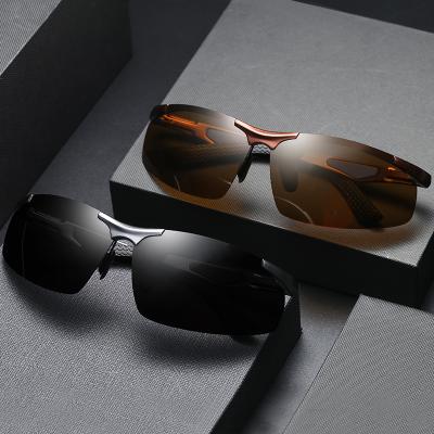 China Polarized Sunglasses Fashion Men Black Silver Age 8125 Original Gray Style Color Lenses Material Frame for sale