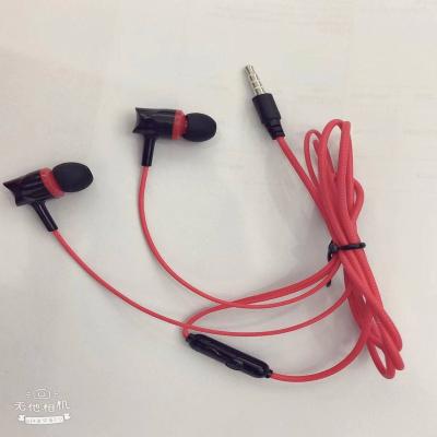 China In-Ear Lighting Headphones Blue Tooth Cable Earphone In Ear Cable Earphone Sports Microphone Working for sale