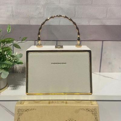 China Designer Brand Shoulder Bag Shell Bag Handheld Famous Spot Famous Ladies Luxury Wallet for sale