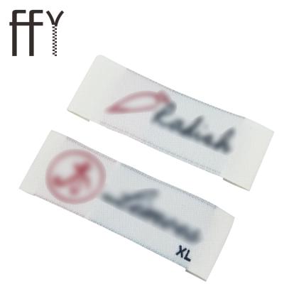 China New Design Customizable Customizable Woven Fabric Label Fold Size Serial Number Garment Label for sale