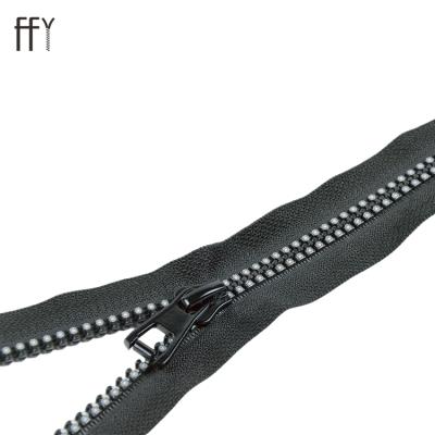 China Sustainable Wholesale 8# Nylon Plastic Zipper Separating Black Plastic Zippers For Garment for sale