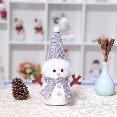 China Christmas Day Decorative Colorful Children Kids Kindergarten Cute Christmas Ornaments Gifts Decorative Christmas Snowman Dolls for sale