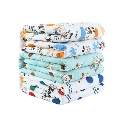 China Anti-Bacteria Wholesale Baby Blanket Fleece Filling Ultra Soft Cartoon Print Baby Crib Blankets For Winter for sale