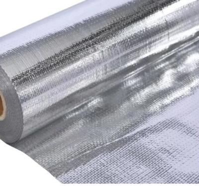 China Fabricación de tejidos de aluminio de tejido reflector único o doble con el respaldo de una hoja de aluminio en venta