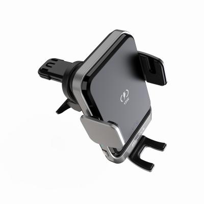 China Universal Fast Wireless Charger Car Wireless Charger Stand 15W Wireless Charger Car Mount for sale