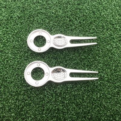 China Wholesale Golf Empty Accessories In White Ball Green Throwing Metal Golf Fork Repair Bulk Current Bulk Magnetic Digging Tool for sale