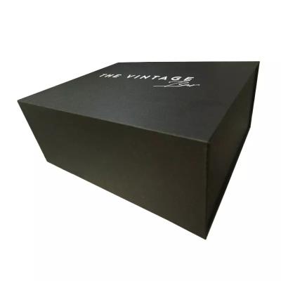 China Handmade Custom Logo Black Magnetic Foldable Cardboard Packaging Box For Shoes for sale