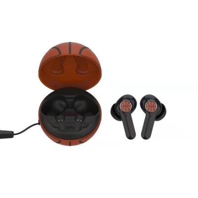 China New designtws In-ear genuine basketball earbuds wireless earbuds tws wireless headphones with mic in ear for sale