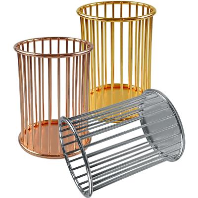 China 2021 Viable Foldable Storage Bucket Wire Makeup Brush Storage Electroplating Cylinder for sale